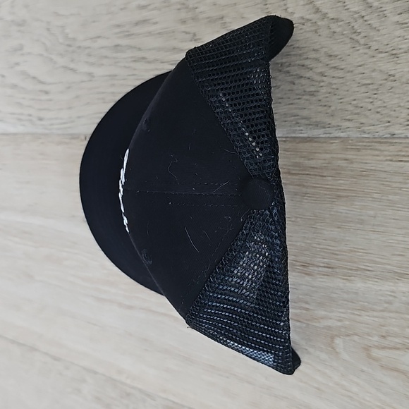 NWOT Tito's Vodka Trucker Hat Cap - Picture 4 of 6